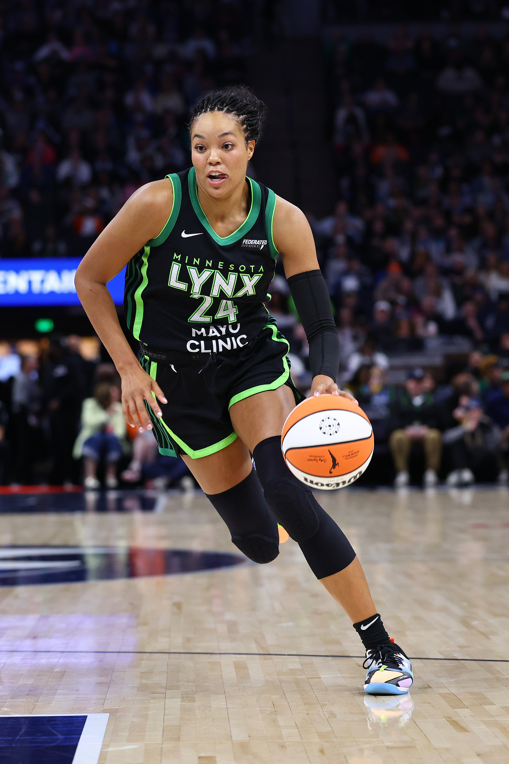 买球站-实至名归！科利尔当选WNBA球员匿名投票现役最强球员